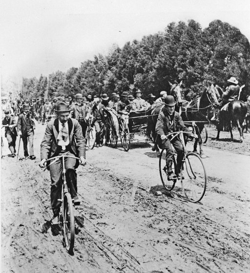 Largest armies of unemployed men parade in Washington on Bike On first labor day observance Sep 3, 1894 (989*1080)