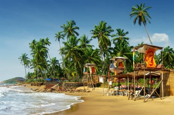 Best Tourist Places to Visit In GOA, Famous Beaches & Museums In Goa, How to Reach Goa