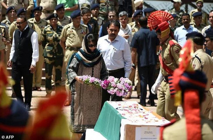 Mehbooba warns Kashmiris against testing limits of security forces